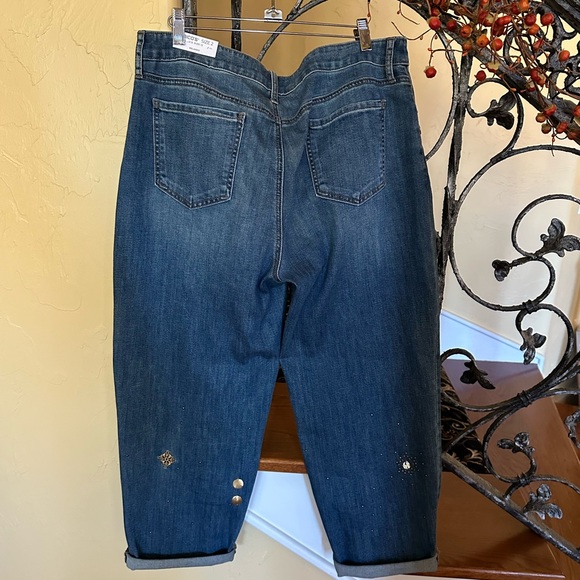 Chico’s Embellished Jeans - Picture 11 of 16